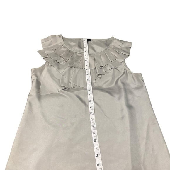 Ann Taylor Ladies Camisole Top Silver Silk. Ruffle On The Collar.Sleeveless Sz M - Picture 8 of 11